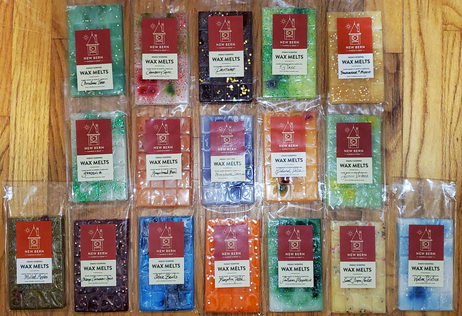 Lot Of 4 3/4 Scented Wax Cubes Honeysuckle Lavender Cranberry Brown Sugar  More..